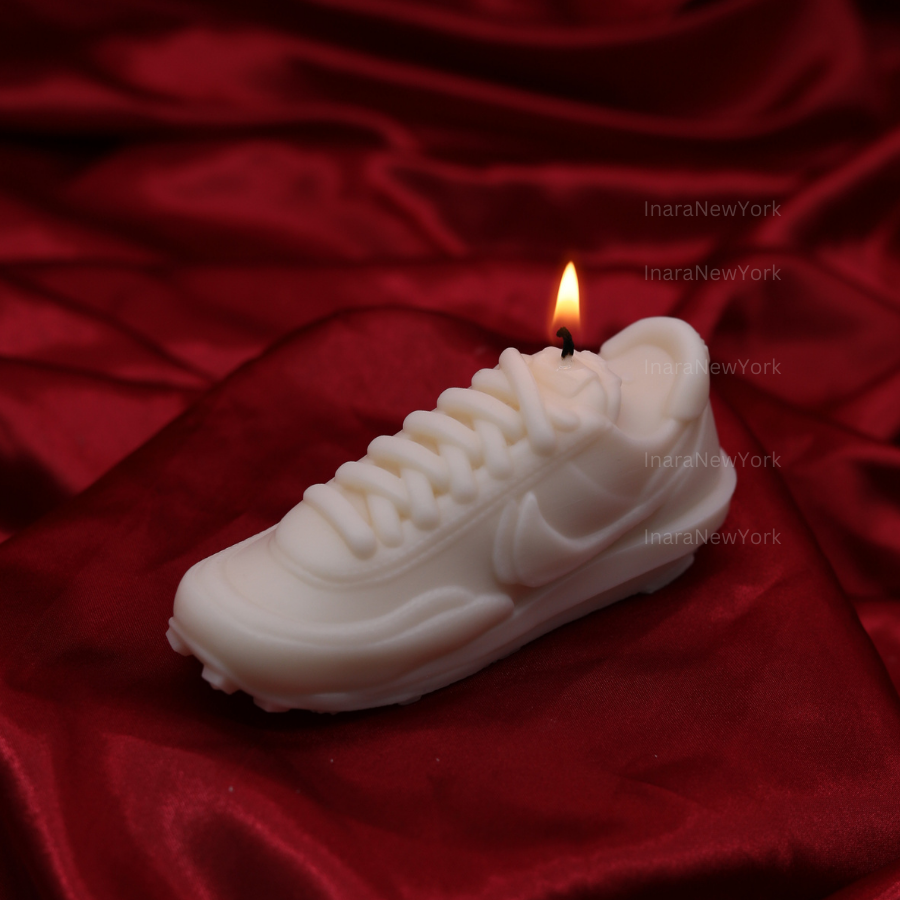 sneaker candle| sneakerhead gifts | aesthetic bag candle| Handmade decor candle |Gift for her|home candle|Modern candle|Decorative soy candle decor (Copy)