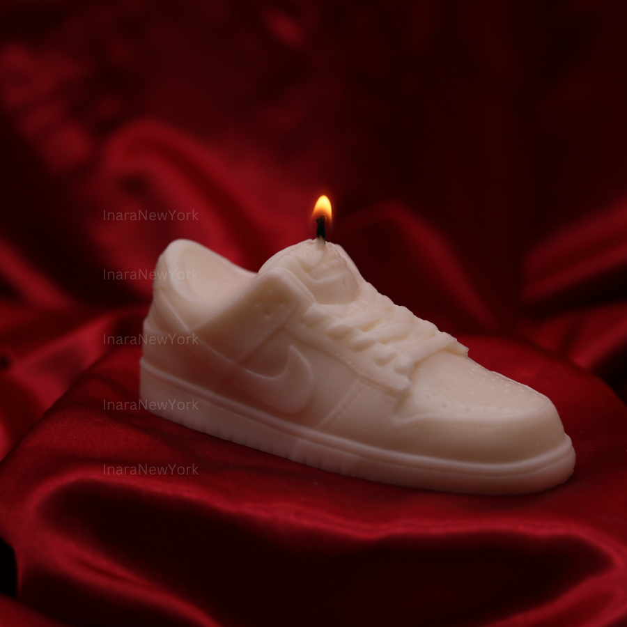 sneaker candle| sneakerhead gifts | aesthetic bag candle| Handmade decor candle |Gift for her|home candle|Modern candle|Decorative soy candle decor