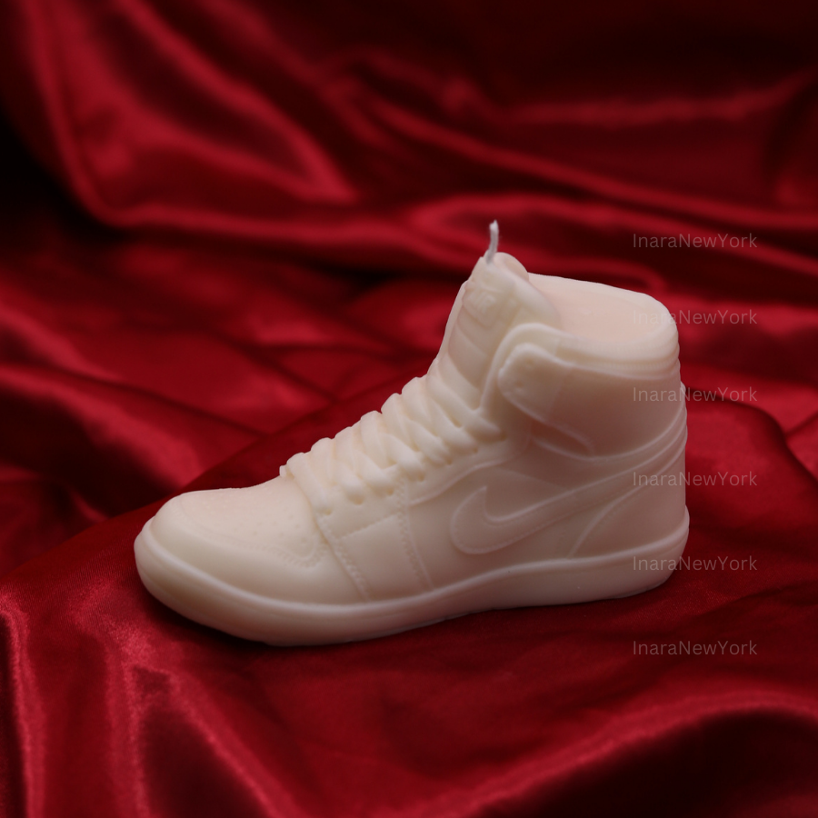 sneaker candle| sneakerhead gifts | aesthetic bag candle| Handmade decor candle |Gift for her|home candle|Modern candle|Decorative soy candle decor