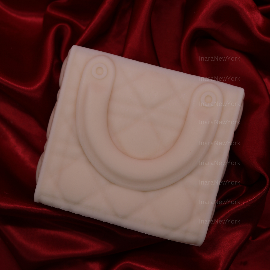 luxury handbag candle|aesthetic bag candle|Handmade decor candle|Gift for her|home candle|Modern candle|Decorative soy candle decor