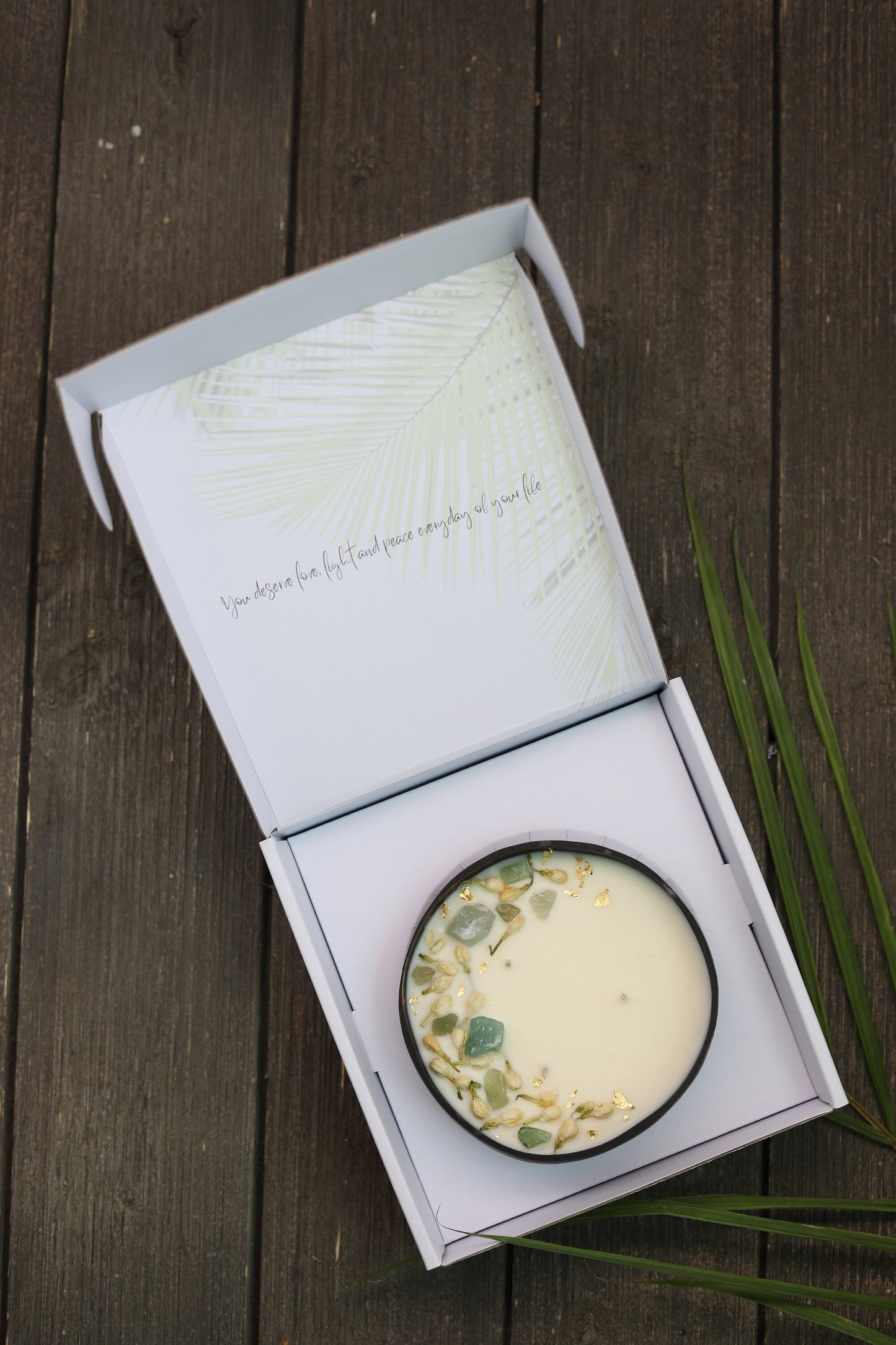 UGE Flower Candle 28 oz - Dough bowl candle - Botanical Candle - 6 Wicks Wood bowl - Mother’s Day gift - Housewarming - Container Candle