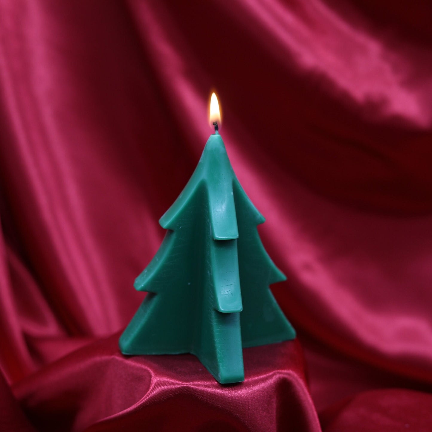 Christmas tree candle | Christmas décor | housewarming |custom holiday gifts| custom Christmas gift | Christmas tree |soywax