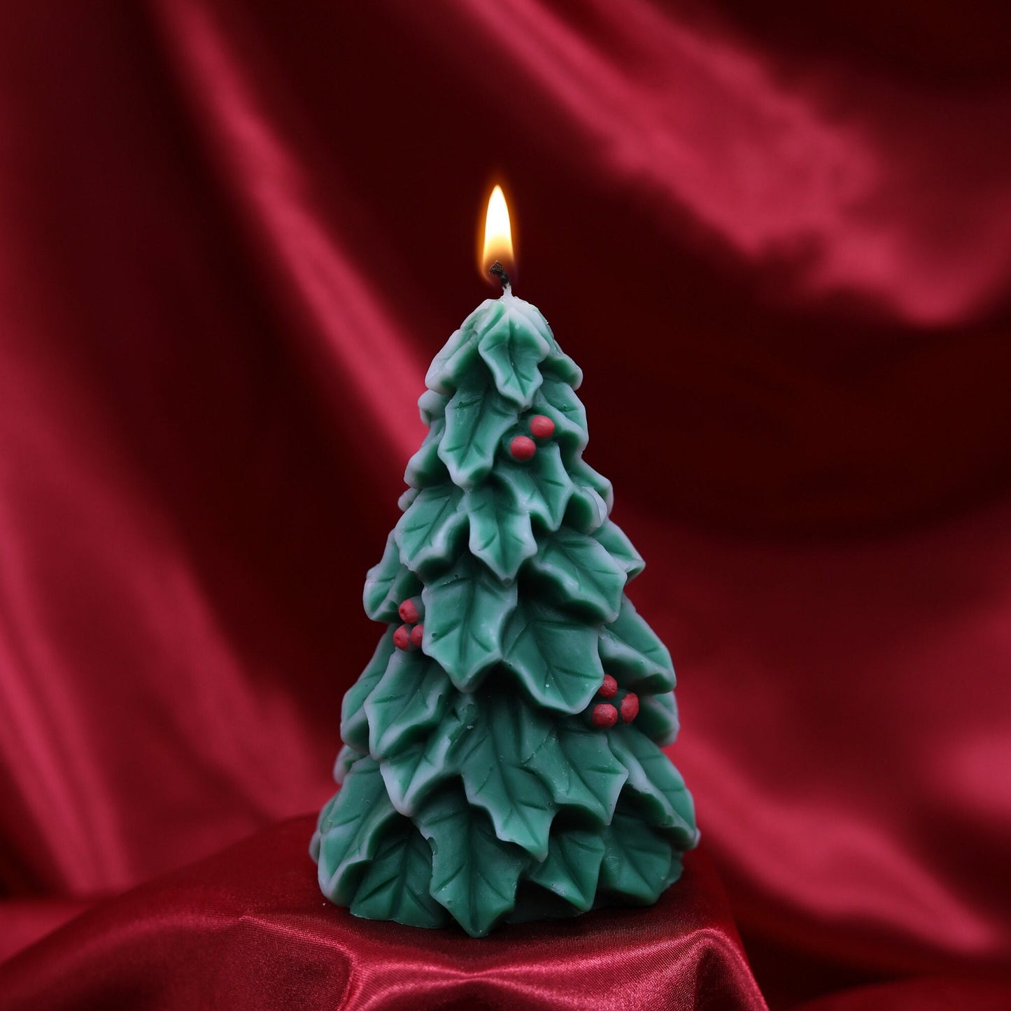 Christmas tree candle | Christmas décor | housewarming |custom holiday gifts| custom Christmas gift | Christmas tree |soywax
