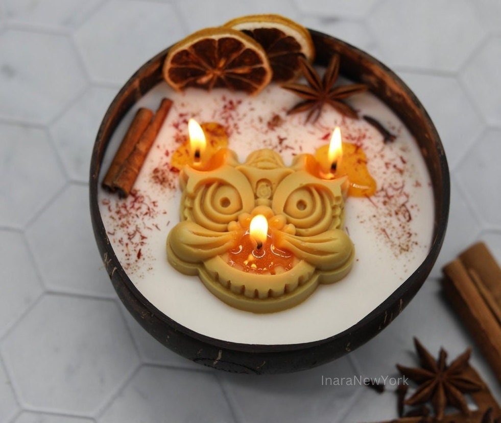 Chinese new year gifts , lunar new year 2024 good luck gifts , spring festival gifts, Korean new year, lion dance, lion dance candle, dragon dance, dragon dance candle, Asian gifts, Chinese new year 2024, dragon gift, lion shaped mooncake,