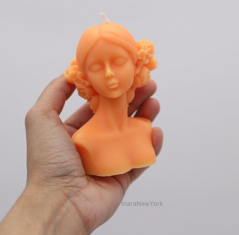 Lady with Flowers Candle – Handmade Soy Wax Sculpture, Feminine Floral Candle Art, Unique Gift for Her, Romantic & Elegant Home Decor