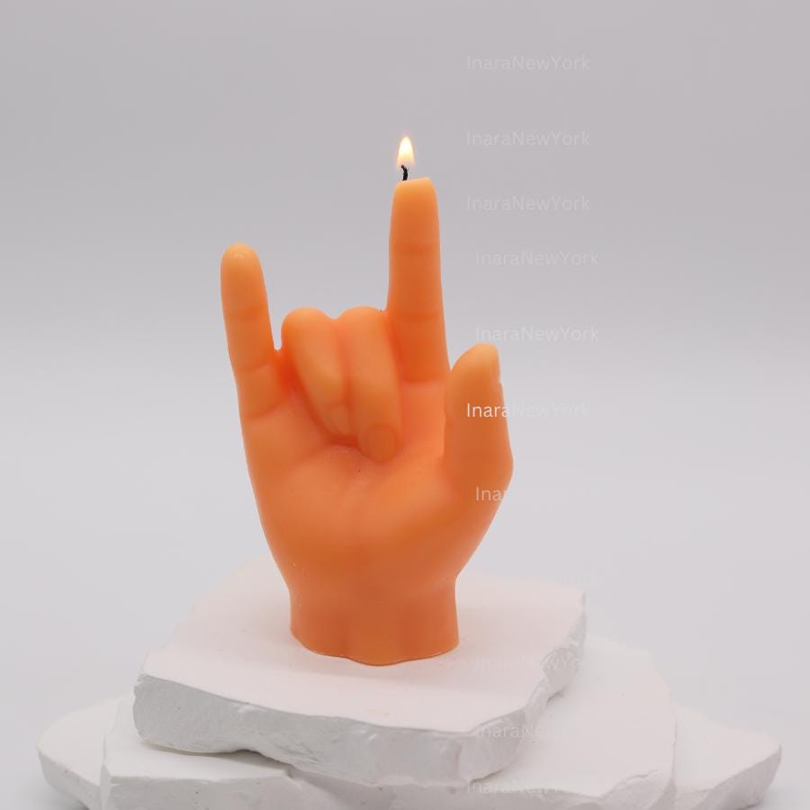 i love you Hand Gesture Candle / / Peace Candle / Peace and Love / Gift Ideas / Holiday Gifts / Home Decor / Aesthetic Candle /Hippie Candle