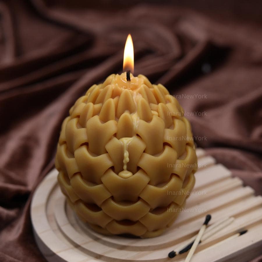 Nature-Inspired Foliage Bud Candle - Unique Modern Swirl - Shaped Candle - Perfect Gift for Plant Lovers
