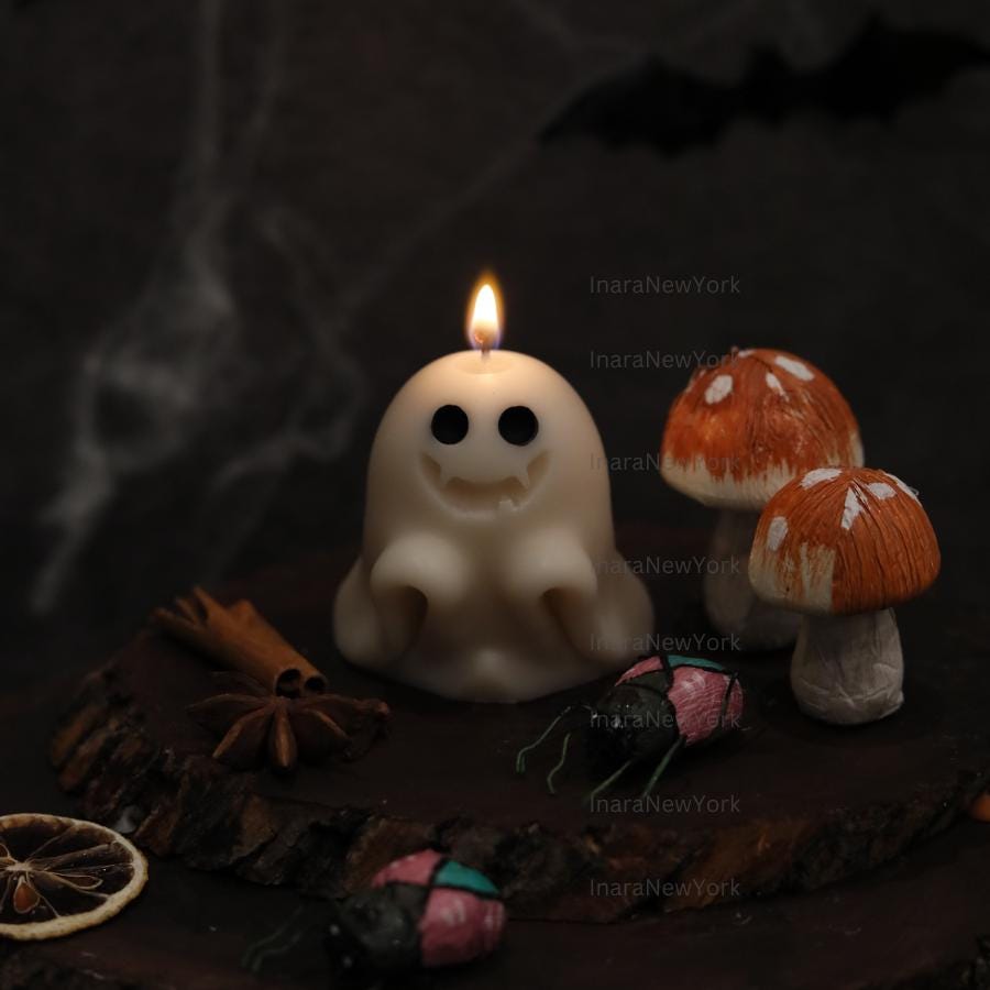 Ghost Candles | Halloween Ghosts | Spooky Candles | Autumn Candles | Autumn Decoration | Fall | Halloween Candles | soy wax