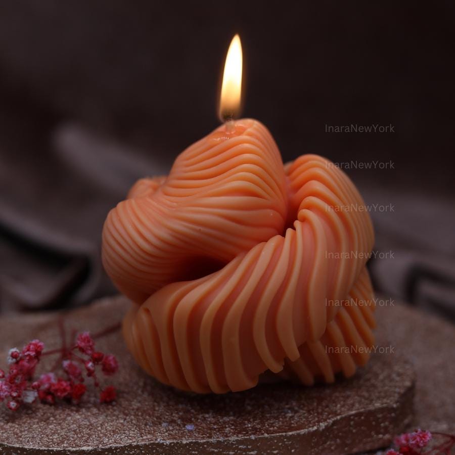 Chic Knot Swirl Candle - Geometric Block Wave - Unique Gift Idea - Perfect Gifting - Birthday gift - Gift for housewarming