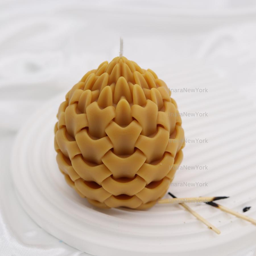 Nature-Inspired Foliage Bud Candle - Unique Modern Swirl - Shaped Candle - Perfect Gift for Plant Lovers