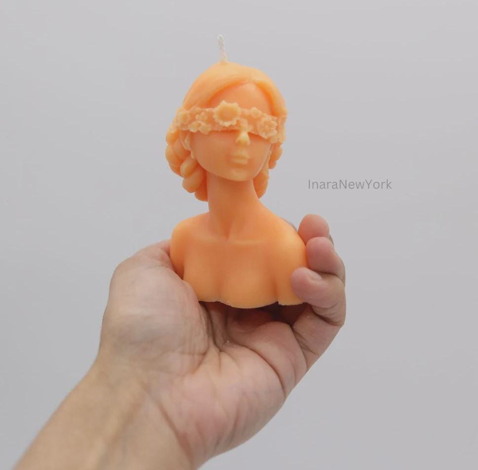 Lady with Flowers Candle – Handmade Soy Wax Sculpture, Feminine Floral Candle Art, Unique Gift for Her, Romantic & Elegant Home Decor