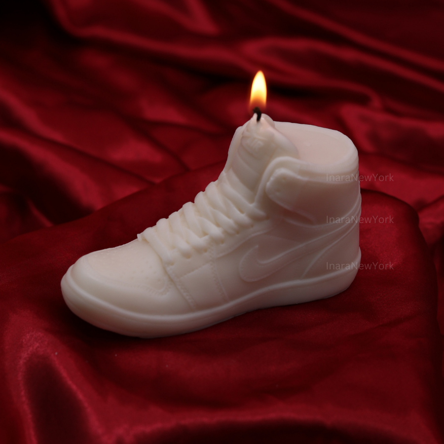 sneaker candle| sneakerhead gifts | aesthetic bag candle| Handmade decor candle |Gift for her|home candle|Modern candle|Decorative soy candle decor