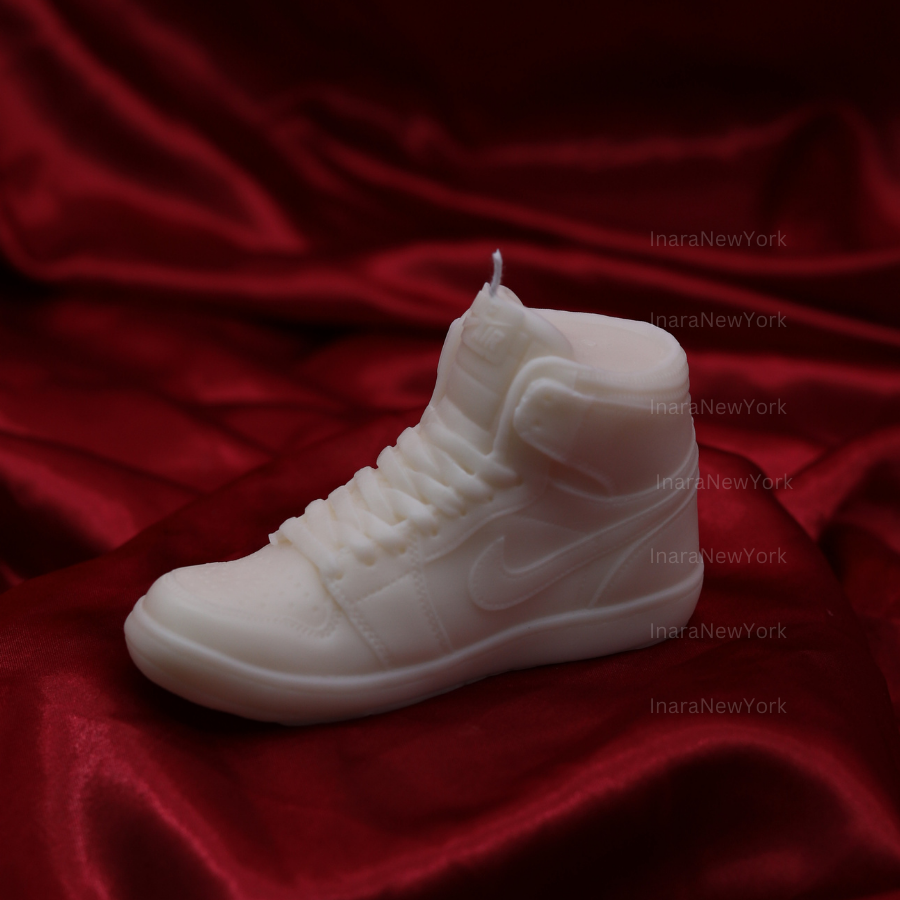 sneaker candle| sneakerhead gifts | aesthetic bag candle| Handmade decor candle |Gift for her|home candle|Modern candle|Decorative soy candle decor