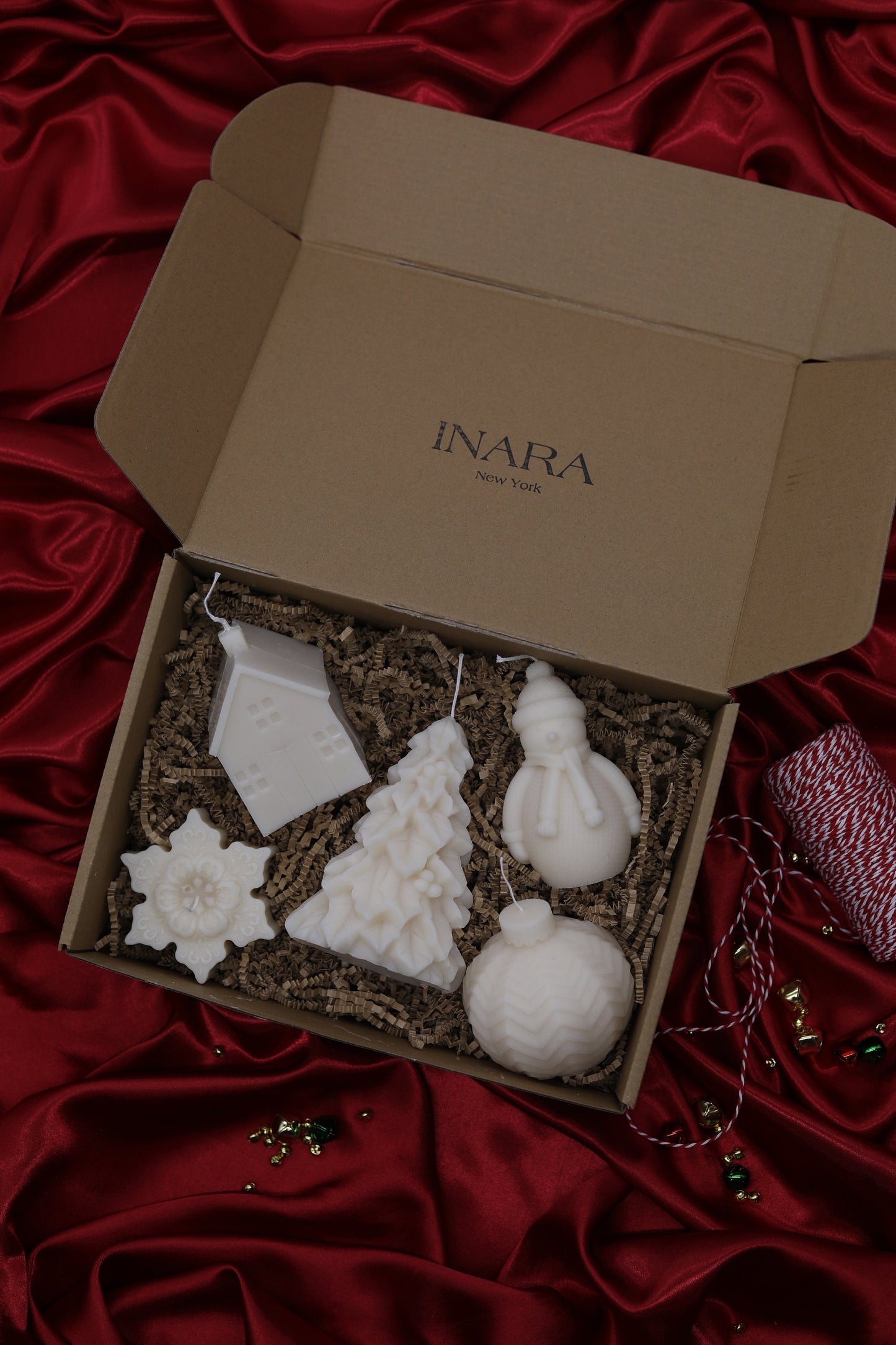 Christmas candle | Christmas décor | housewarming | holiday gifts| custom holiday gifts| Custom Christmas gift | gift box