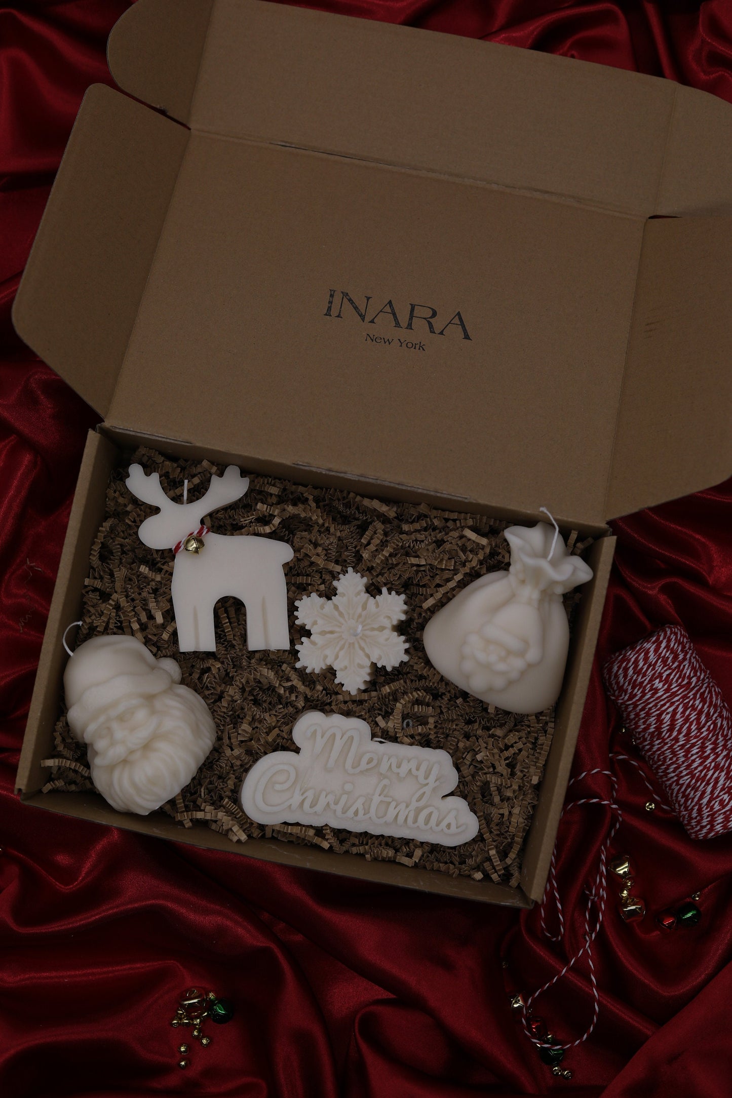 Christmas candle | Christmas décor | housewarming | holiday gifts| custom holiday gifts| Custom Christmas gift | gift box