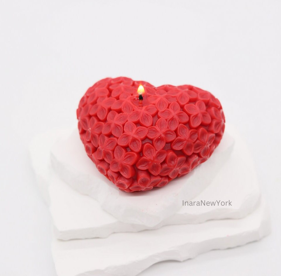 heart shaped candle | wedding candle| love candle | sculptural candle | handmade | couple gift | romantic custom gift