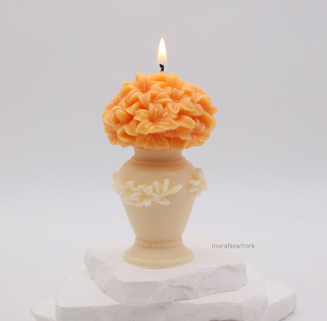 lily Flower vase shaped candle | valentines day candle | sculptural candle | wedding favor | housewarming | custom gift |