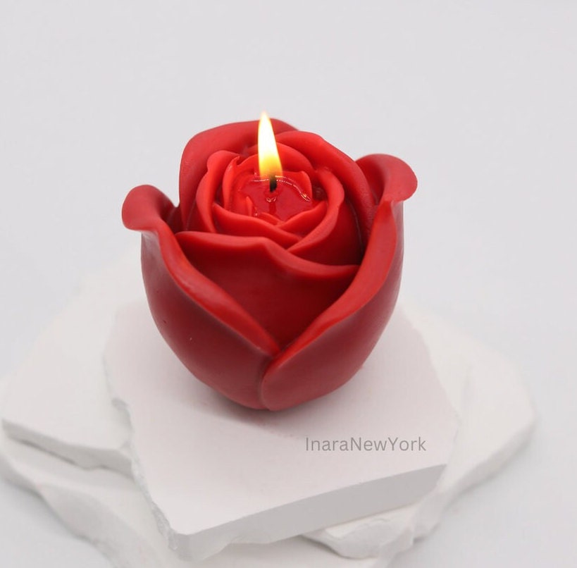 Rose Flower shaped candle| rose petals sculptural candle | housewarming candle | handmade | wedding gift | modern home décor