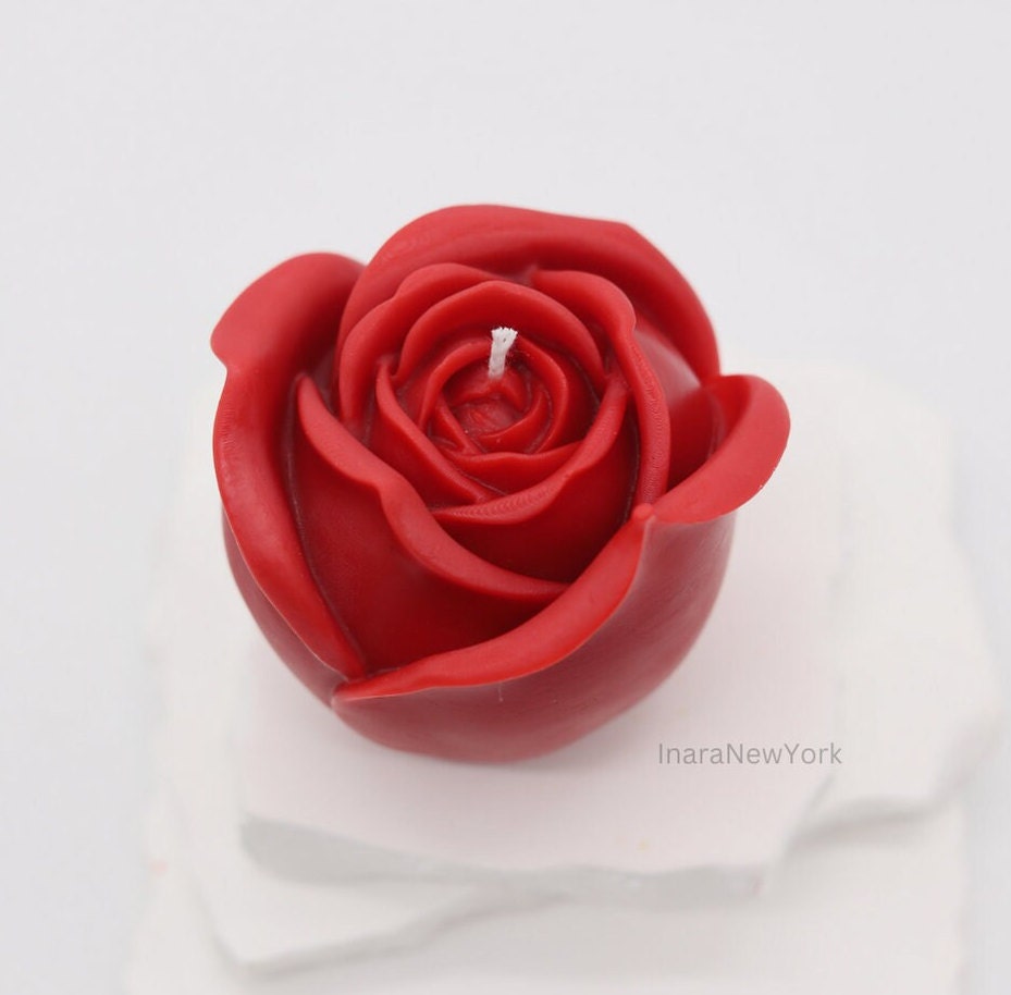 Rose Flower shaped candle| rose petals sculptural candle | housewarming candle | handmade | wedding gift | modern home décor