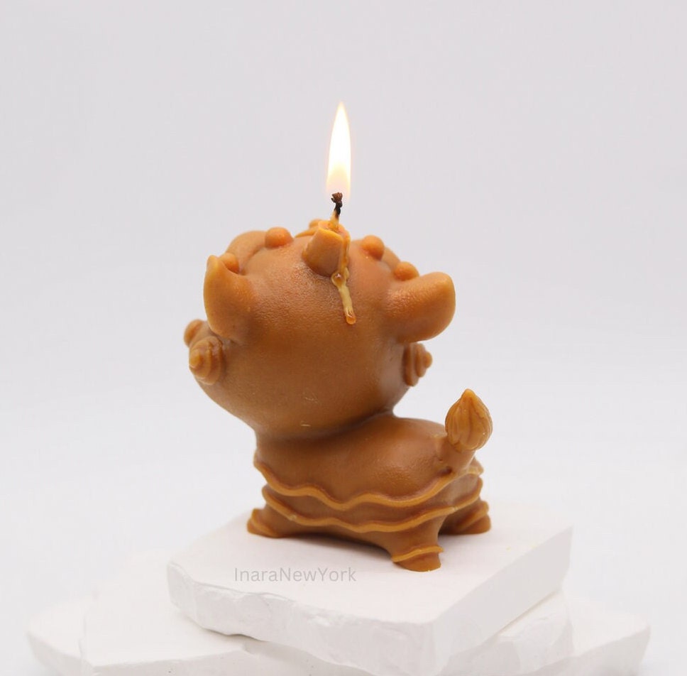 Free shipping | Chinese dragon candle | Chinese new year 2024 candle| sculptural candle | housewarming | abstract candle |