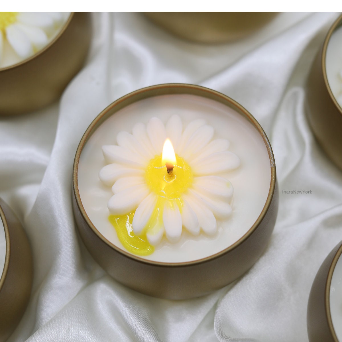 Flower candle | gift of her| housewarming gift | mothers day gift | gift for mom| custom scented candle| custom gift