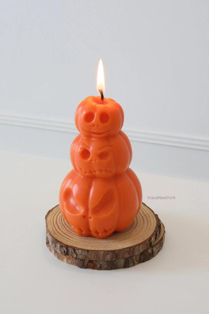 Pumpkin shaped candle | Halloween décor | sculptural candle | housewarming | handmade candle | pumpkin candle