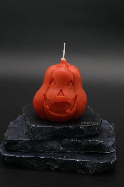 Pumpkin candle | Halloween décor | fall candle | sculptural candle | housewarming candle | handmade | pumpkin shaped candle