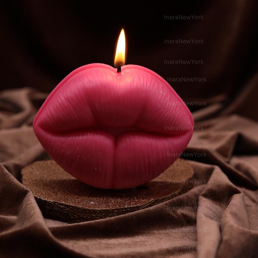 kiss, lips shaped candle |love candle| lips candle | lip filler candle| handmade | couple gift | romantic custom gift