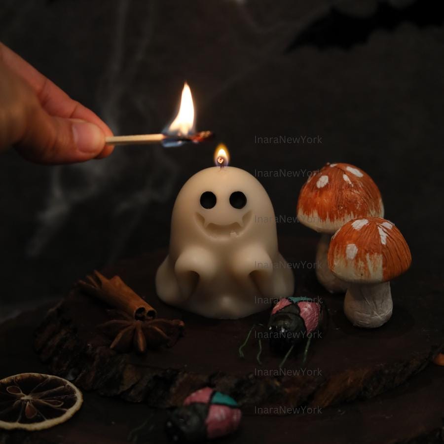 Ghost Candles | Halloween Ghosts | Spooky Candles | Autumn Candles | Autumn Decoration | Fall | Halloween Candles | soy wax