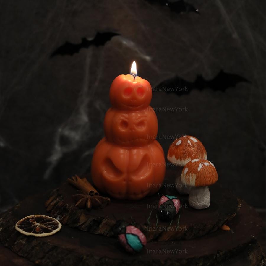 Pumpkin shaped candle | Halloween décor | sculptural candle | housewarming | handmade candle | pumpkin candle