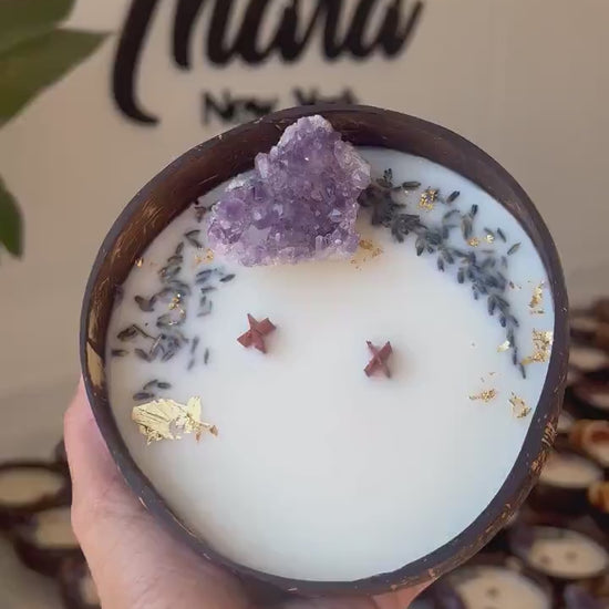 Amethyst cluster Coconut shell Candle | housewarming gift | birthday |  amethyst cluster | lavender  Candle | custom scent| mothers day