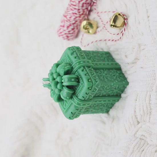 Handmade Christmas Gift Candle - Festive Holiday Decor